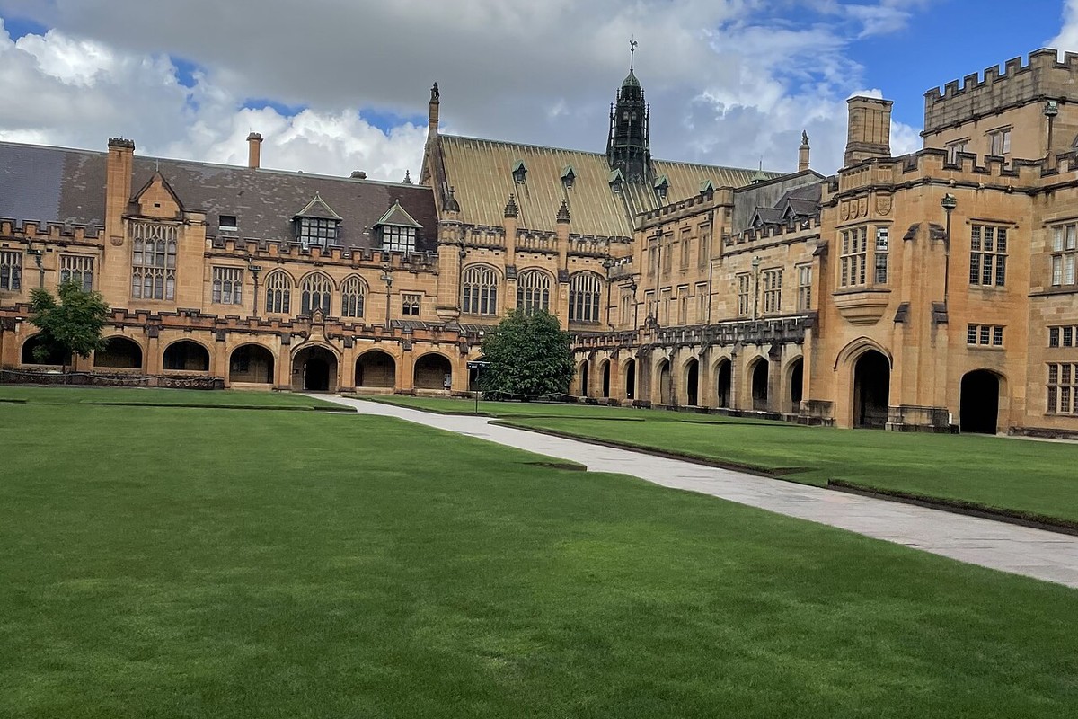 University of Technology Sydney (UTS): Industry-Focused Education, Central Sydney Location