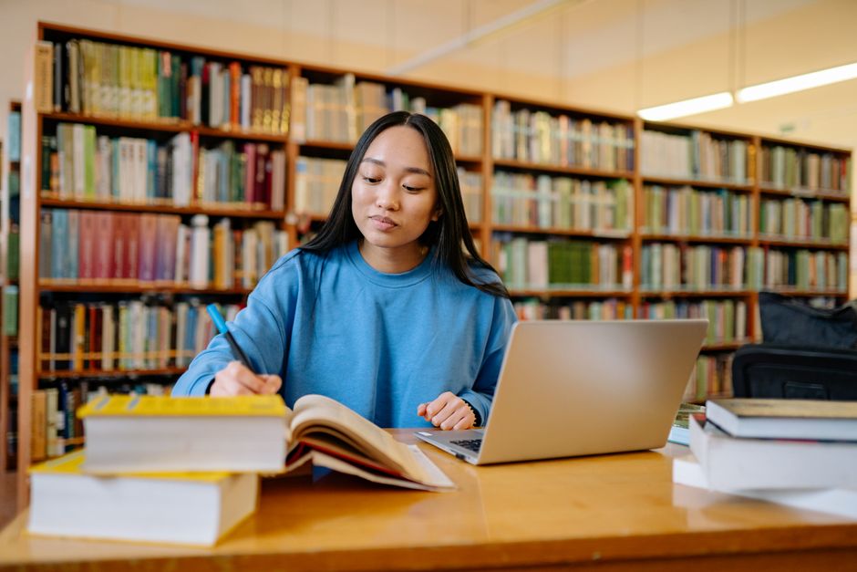 Best Citation Tools for Australian University Students: A 2026 Editorial Guide