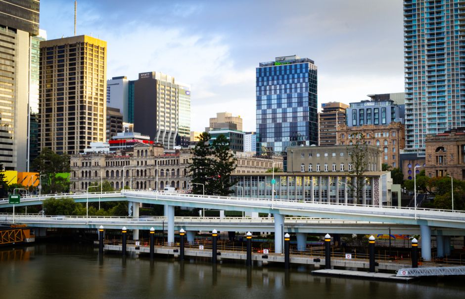 Đại học ở Brisbane hay Gold Coast tốt hơn? Phân tích toàn diện cho sinh viên Việt Nam 2026