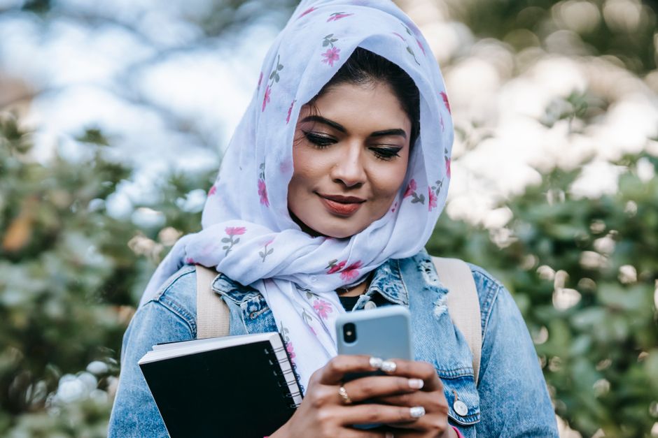The 2026 International Student’s Guide to Australian University Study: Admissions, Costs, and Mobile Plans