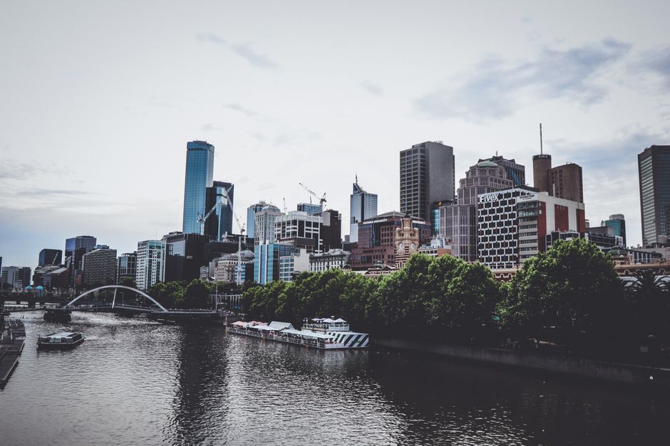 Clima en Melbourne vs Brisbane para Estudiantes Internacionales: Datos, Estacionalidad y Recomendaciones Prácticas
