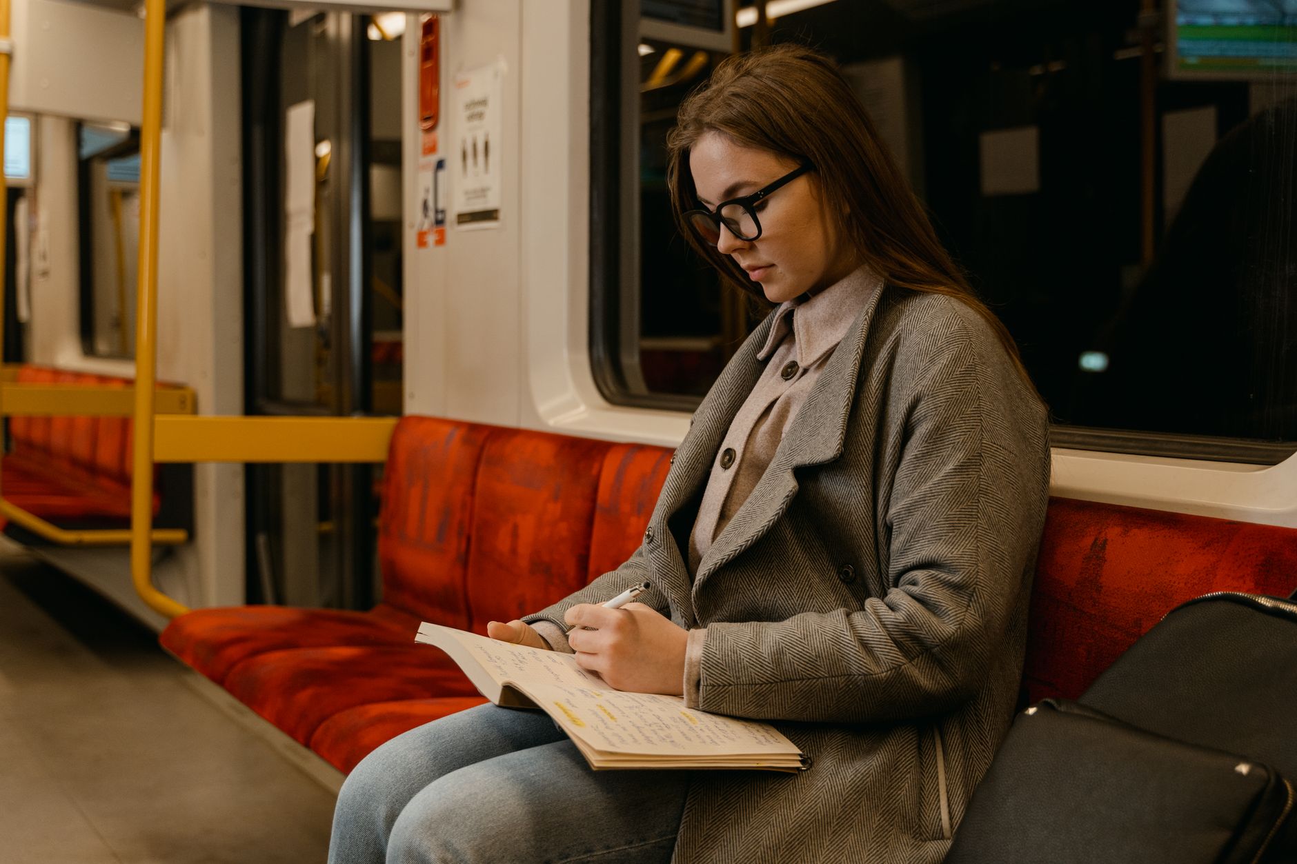 Metro vs Regional Australia: How Your Study Location Changes Living Costs by 40%